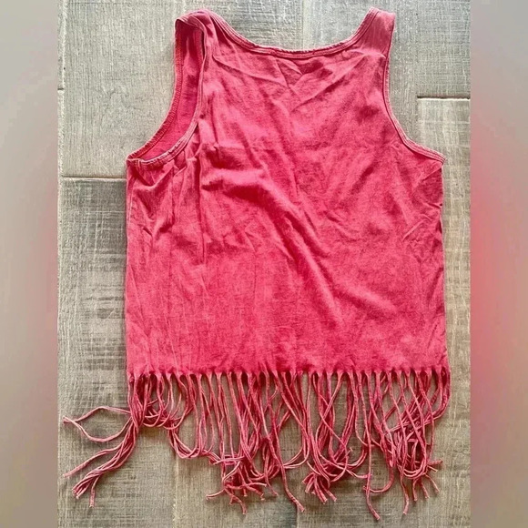 Short Sleeve Red Wash Fringe Shirt - Picture 4 of 4